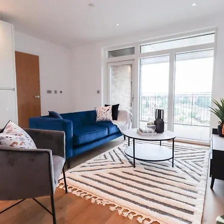 Quiet Experience Apartment